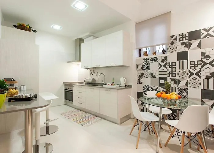 Ginjinha House - 4 - Bairro Alto - With Ac By Lisbeyond